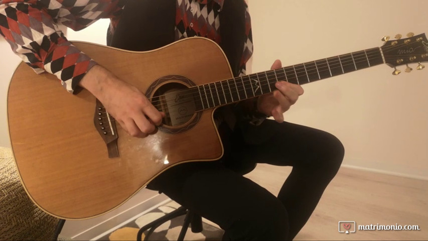 The vintage acoustic isnt she lovely with solo