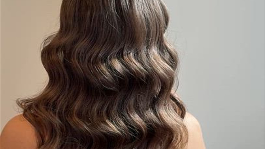 Hollywood waves