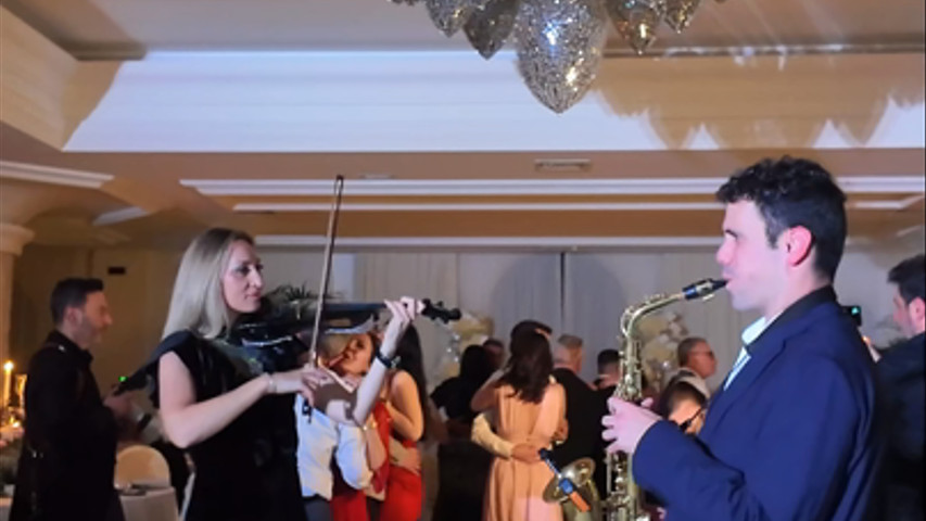 L’eleganza di un Lento sulle Note di Sax e Violino