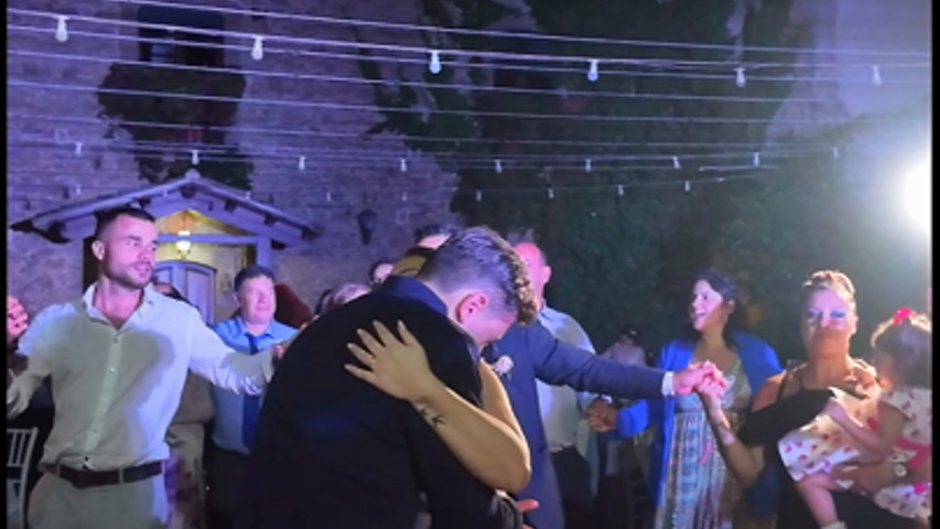 Un Cerchio d'Amore attorno al Primo Ballo