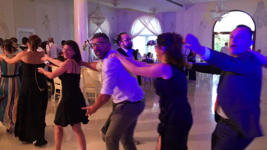 Divertimento con gli sposi