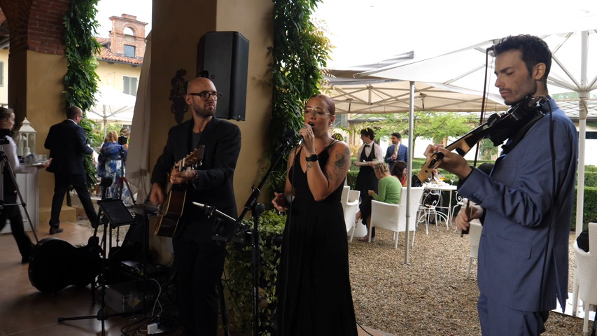 Trio voce femminile, chitarra e violino