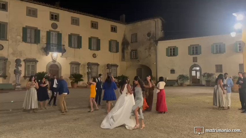 Dance dance dance