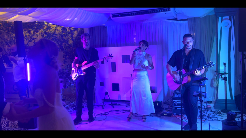 Live Remix Party (First Dance)