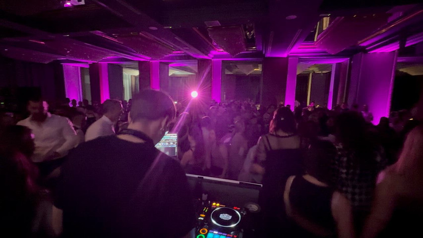 DJ Set per festa aziendale Hotel Melia Milano 2
