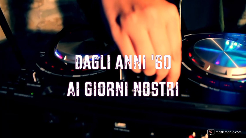 Vocalist + DJ set
