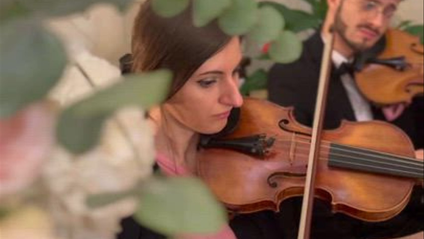 LA MAGIA DI ENYA DURANTE LE FIRME