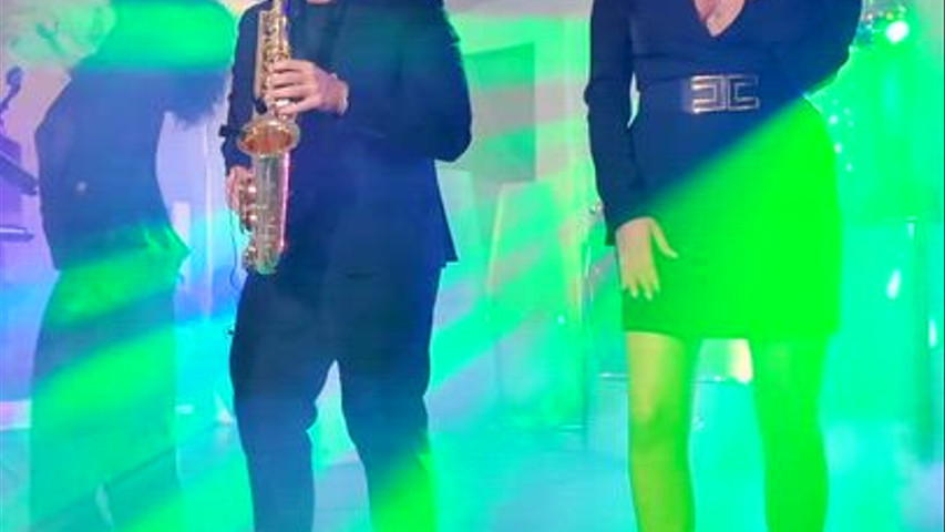 Sax e daniela freed from desire 