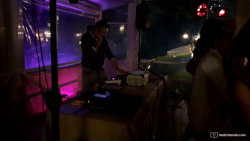 DJ + impianto luci