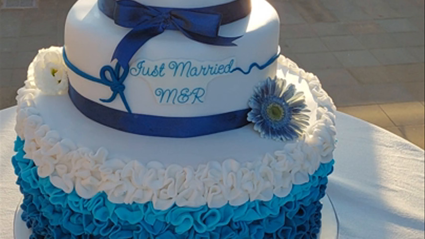 Torta nuziale blu 