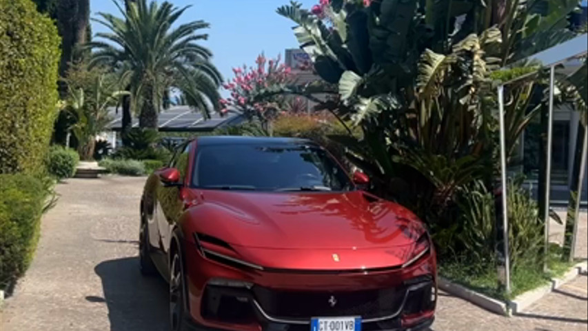 Ferrari Purosangue 