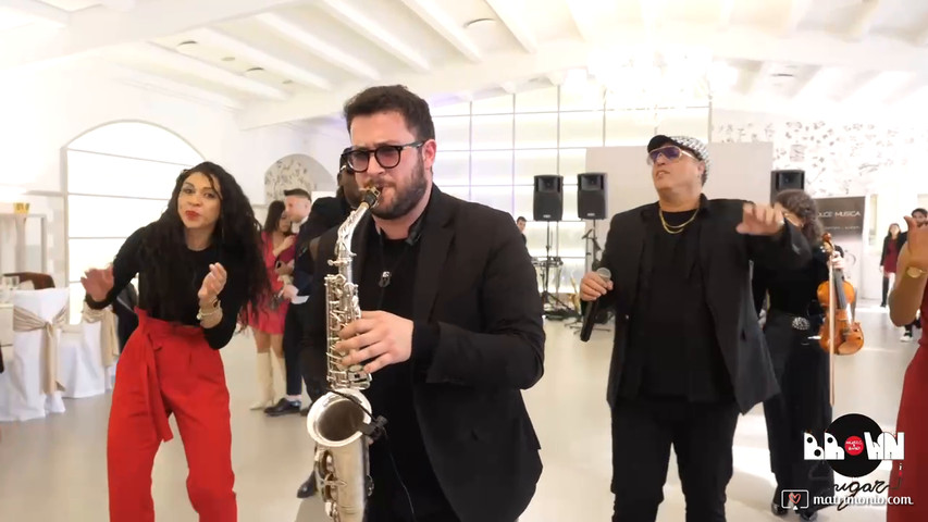 Brown Sugar Music Band  - Sax Show