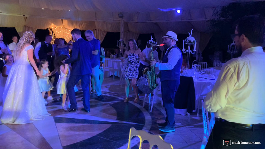 Live sax wedding
