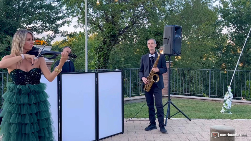  Agrivillage Trio Dj, Sax e Violino