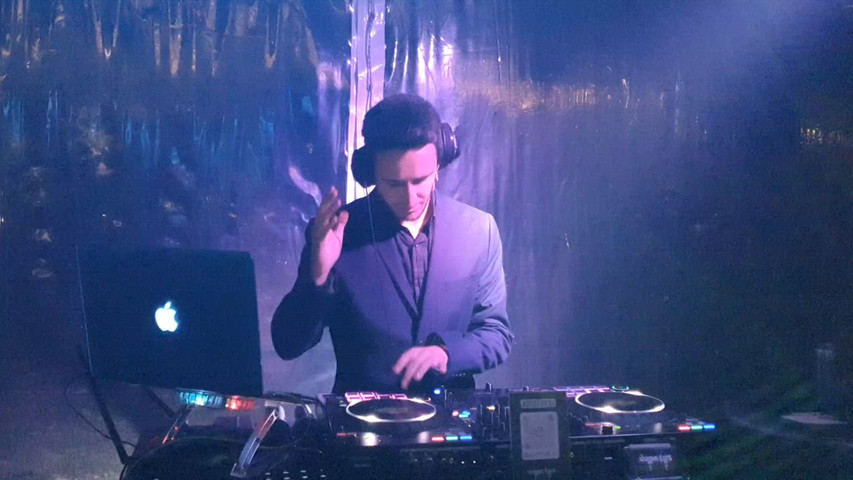 Dj Set Julian Ellis