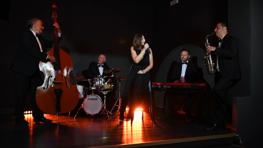 Gold Ensemble - Black&White Swing Band - Queen Cover 