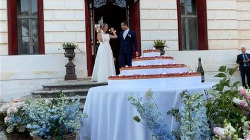 Vera Manca Weddings and Events Planner 