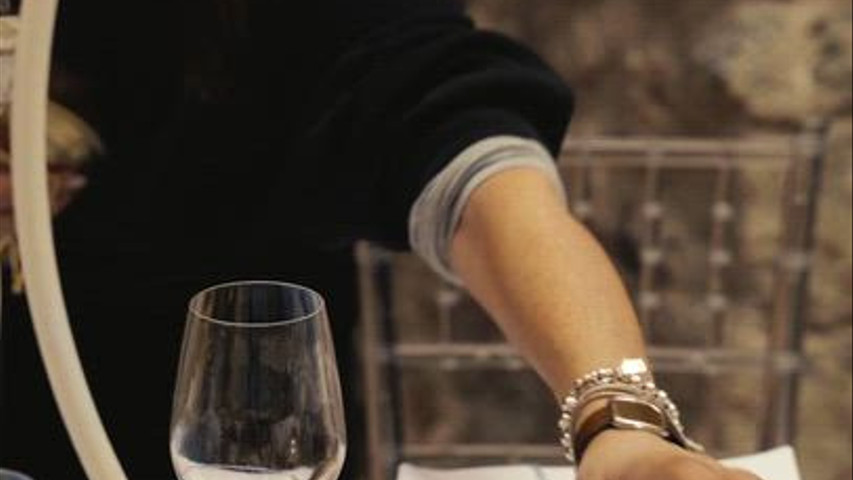 Pina signature table