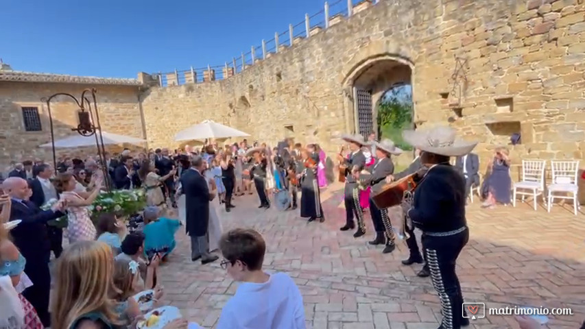 Matrimonio italo-messicano con Mariachi 