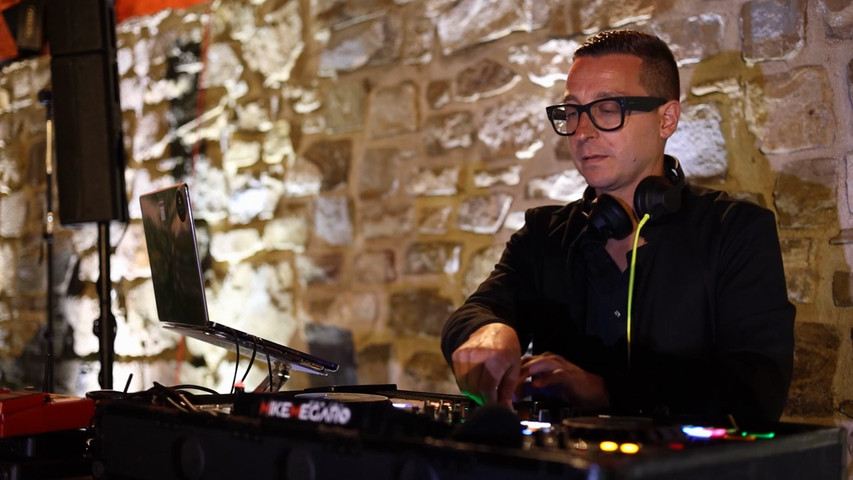 Michele Megaro Dj & Events - Videolife