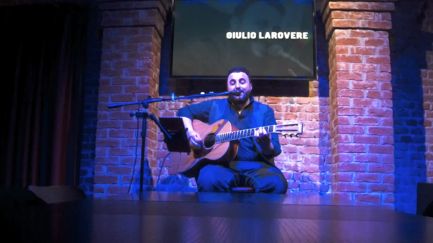 Giulio Live Solo