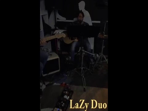 Lazy Duo Live