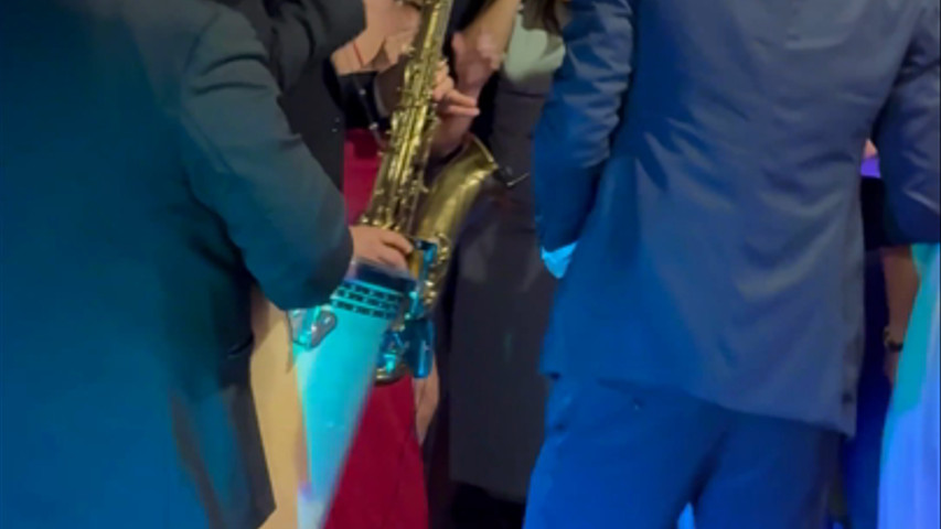 Show DJ - SAX - PERCUSSIONI