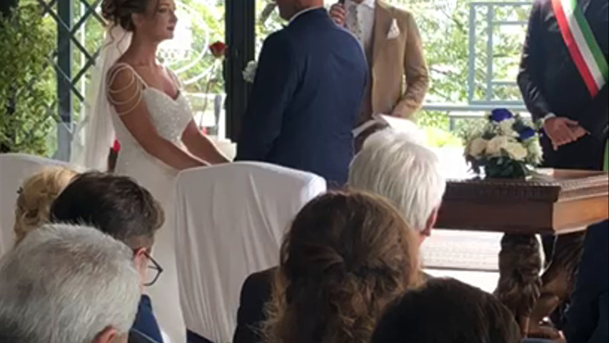 Promessa di matrimonio: celebrante rito simbolico