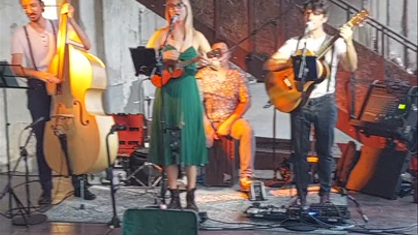 On stage con i Credeence