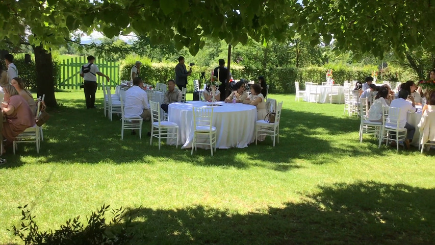 ricevimento a buffet in giardino