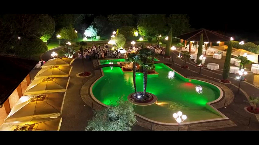 Matrimonio  a bordo piscina