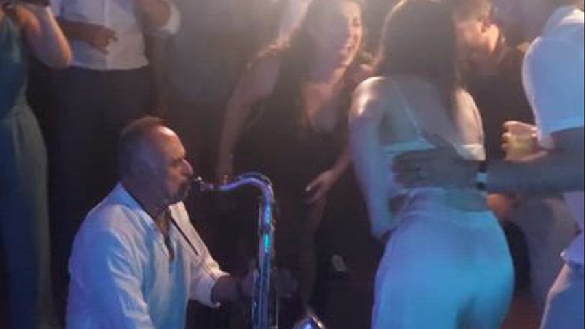 Party with Sax