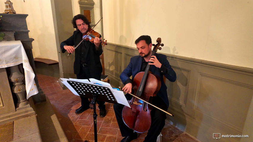 Strings duo wedding ceremony _Castello_Vicchio_Maggio