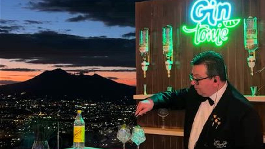 ANGOLO GIN TONIC !