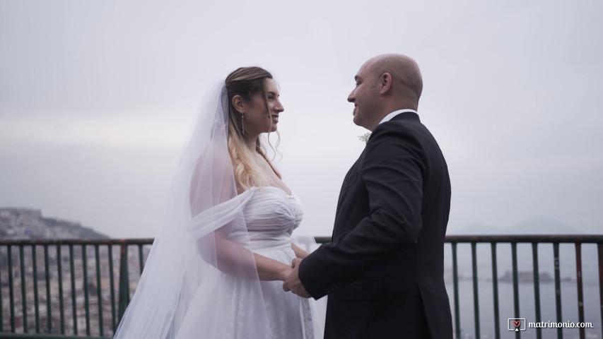 Matrimonio Romantico e Intimo a Napoli