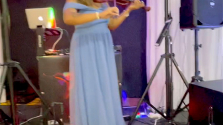 Violin solo 