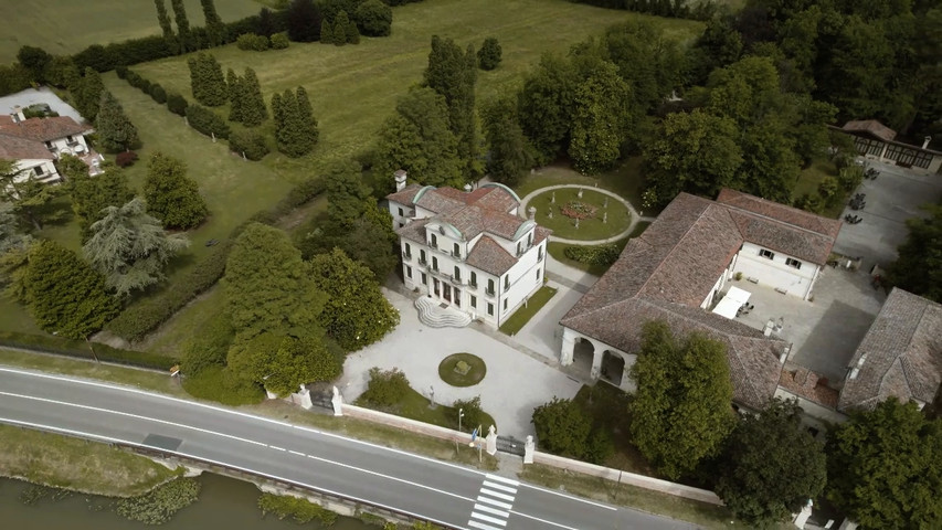 Villa Widmann by Angelo Lupatin