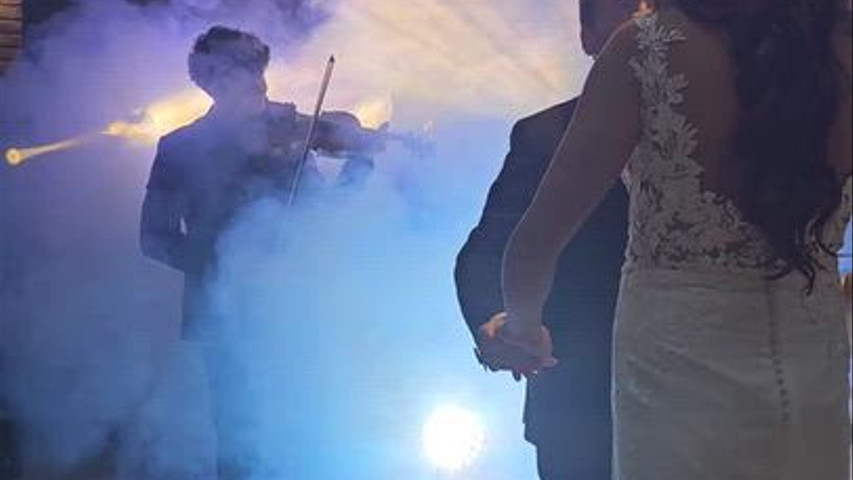 Direzioni Parallele Wedding Entertainment - Musica e Intrattenimento per un Matrimonio Indimenticabile