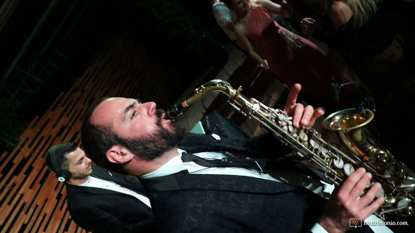 DJ set con sax - musica matrimonio Rimini