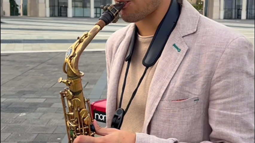 Sax player 