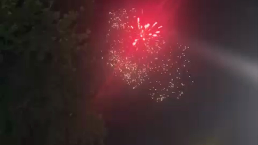 Fuochi d'artificio al taglio torta