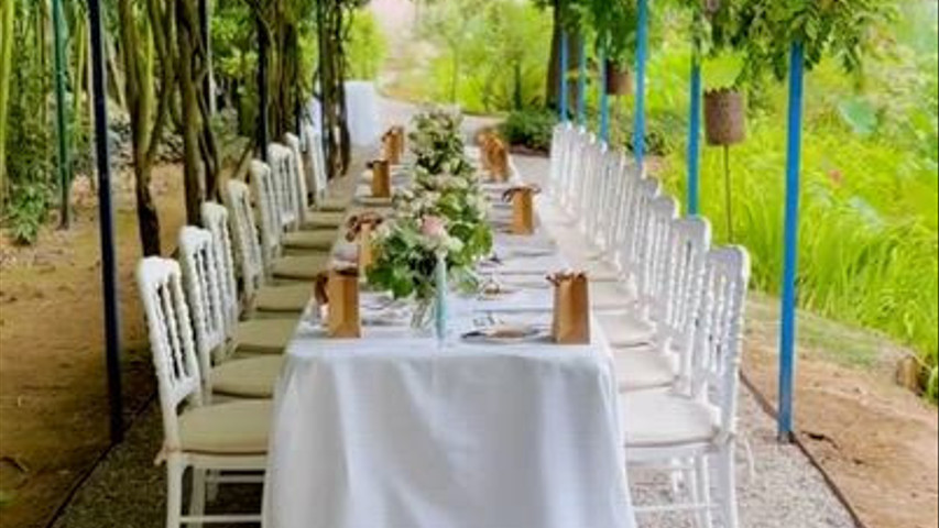 Intimo elegante matrimonio per due ragazzi americani