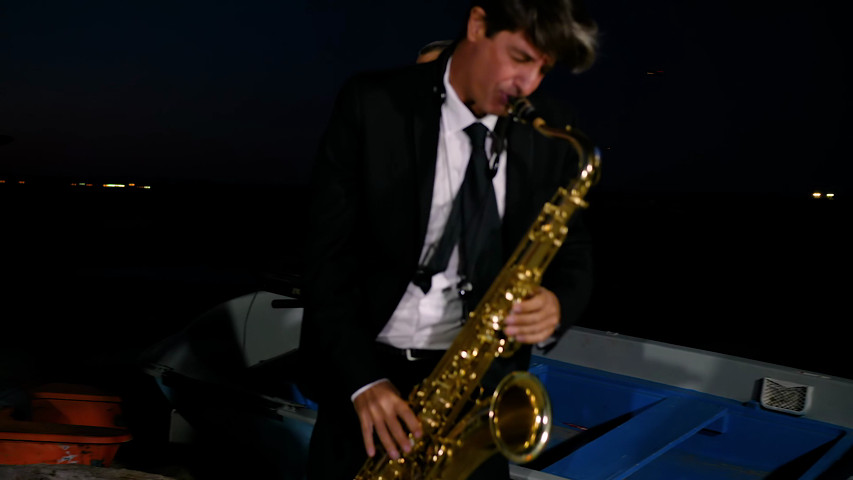 Sax solo