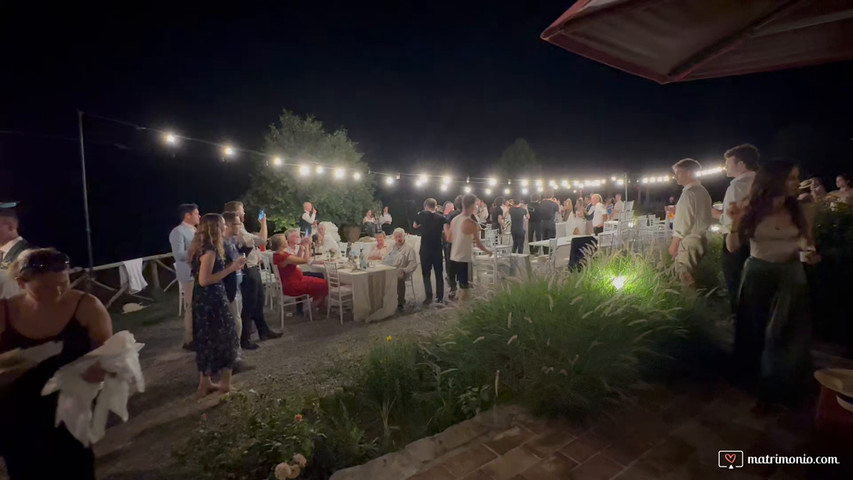 Just Married con Hippy Hour 