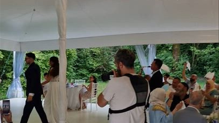 Entrata sposi cena Villa Ascari 