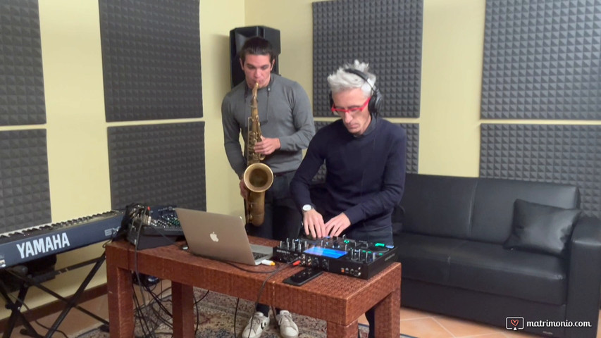 DJ & sax