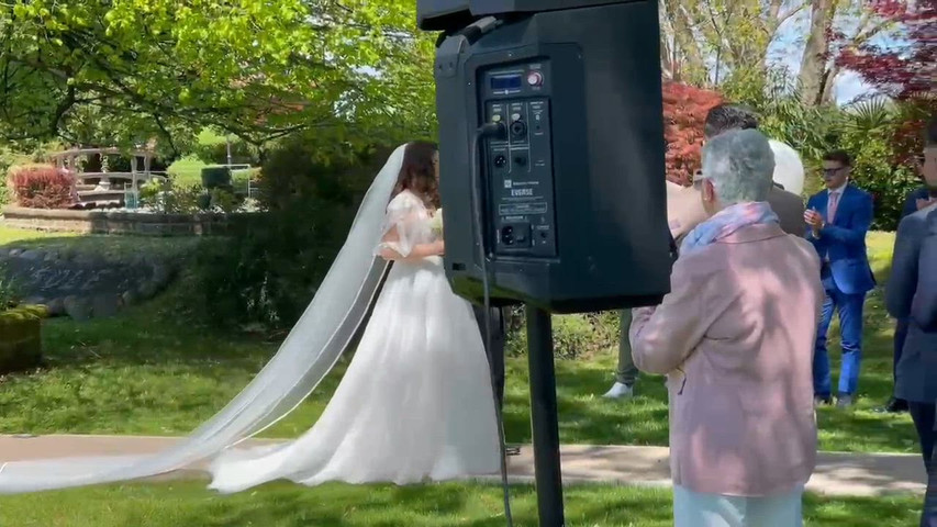Ingresso sposa Tenuta del Sole