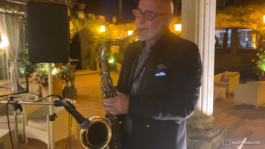 Sax + basi  repertorio internazionale 