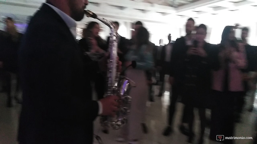 Spettacolo con sax