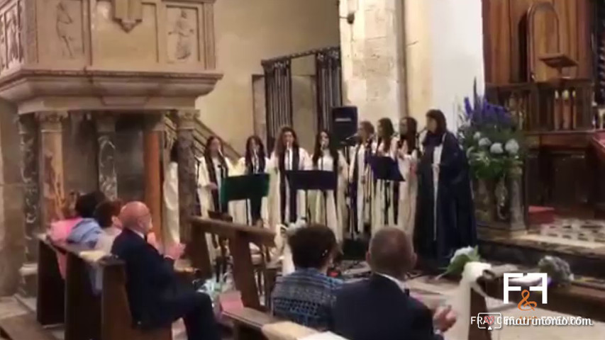 Salve Regina Live